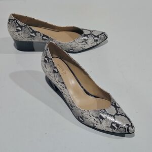 Naturalizer Women's Snakeskin Patterned Pumps - Black and Cream Size 9.5M
